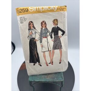 Simplicity #5259 1972 Women's Skirt & Shirt Size 10 Sewing Pattern FF